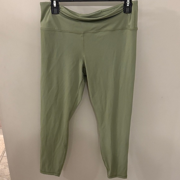 Athleta Pants - Athleta Elation 7/8 Leggings